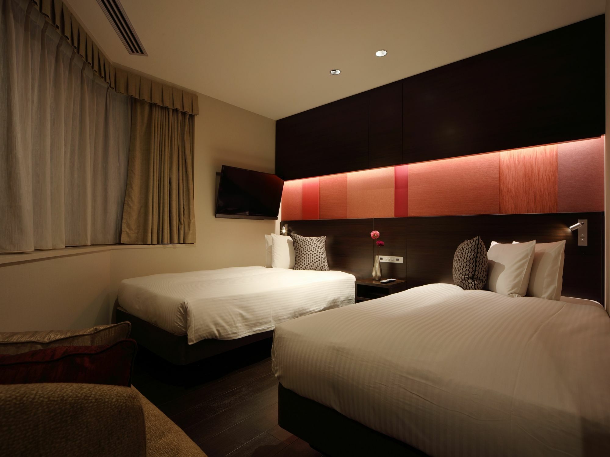 Red Roof Inn & Suites Osaka Namba Nipponbashi Extérieur photo