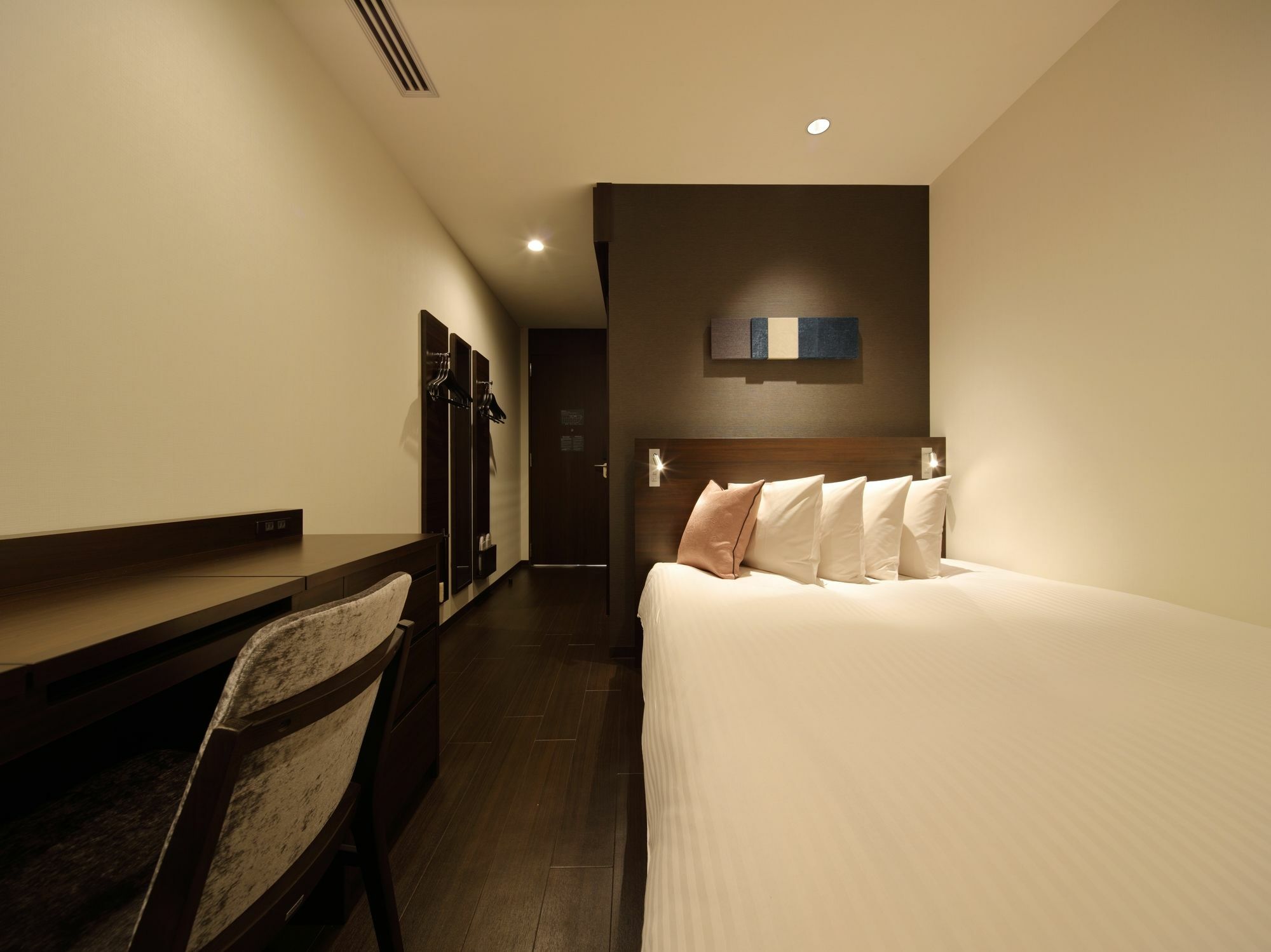 Red Roof Inn & Suites Osaka Namba Nipponbashi Extérieur photo