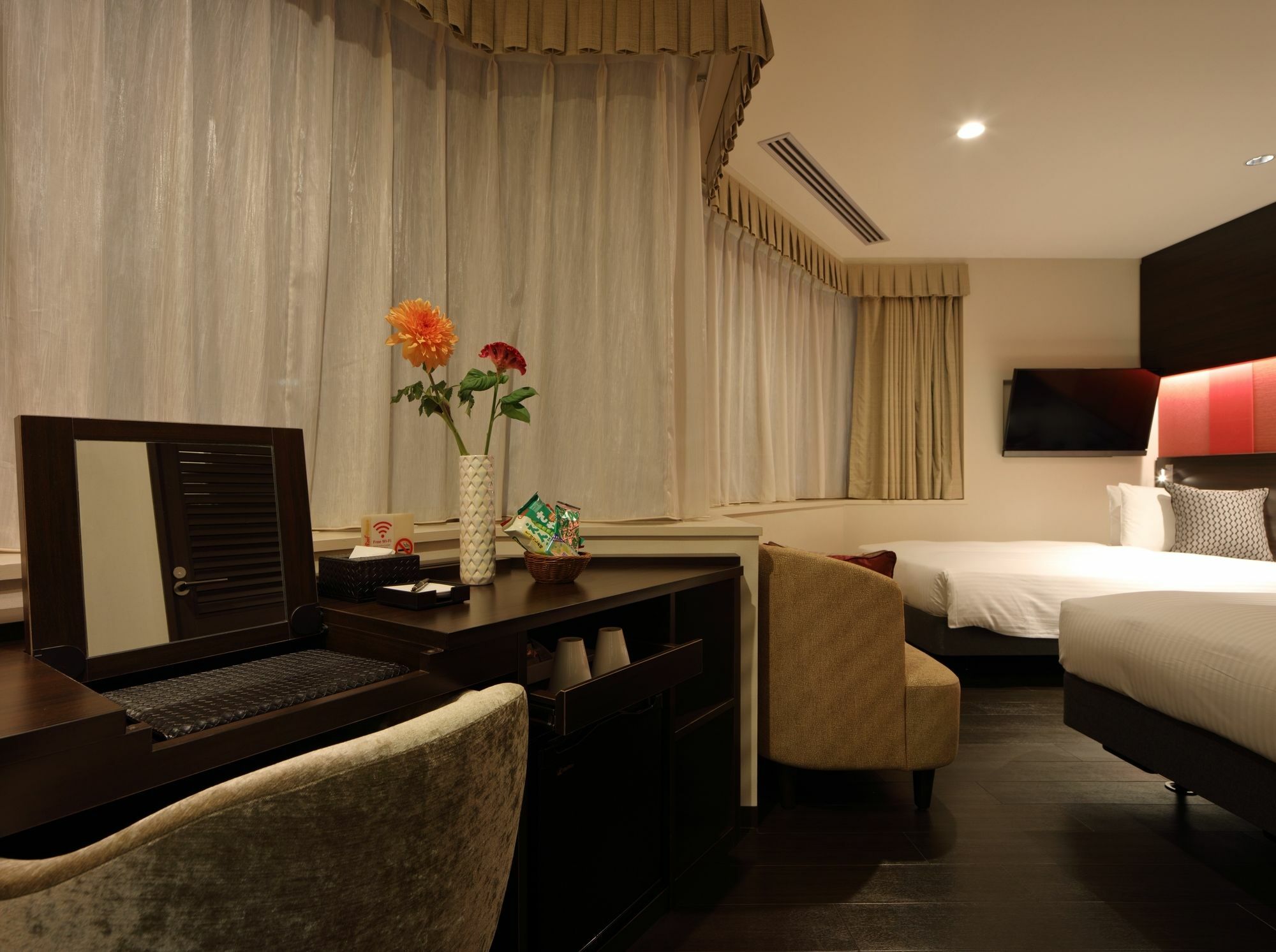 Red Roof Inn & Suites Osaka Namba Nipponbashi Extérieur photo