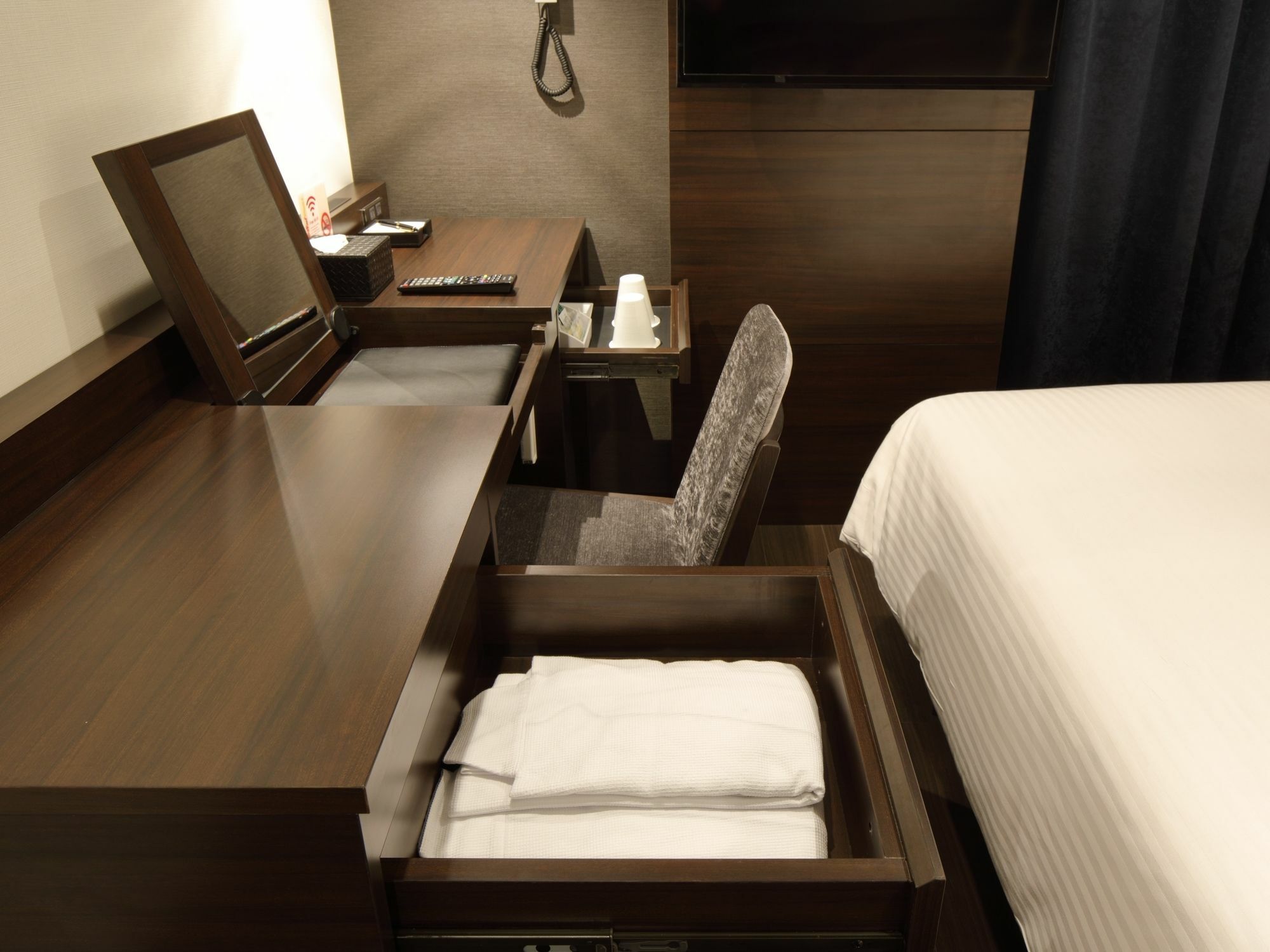 Red Roof Inn & Suites Osaka Namba Nipponbashi Extérieur photo